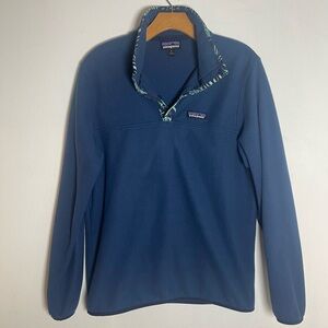 Patagonia Navy Blue V-Neck Fleece Pullover with Patterned Trim
